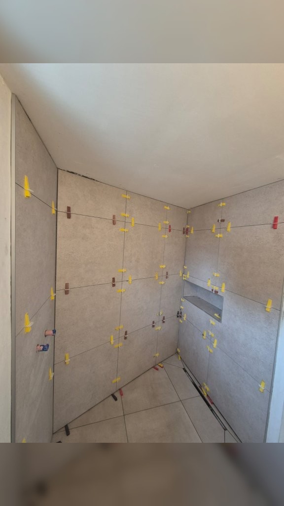 Avant - Conceptions Modernes et Sur Mesure pour Votre Salle de Bain