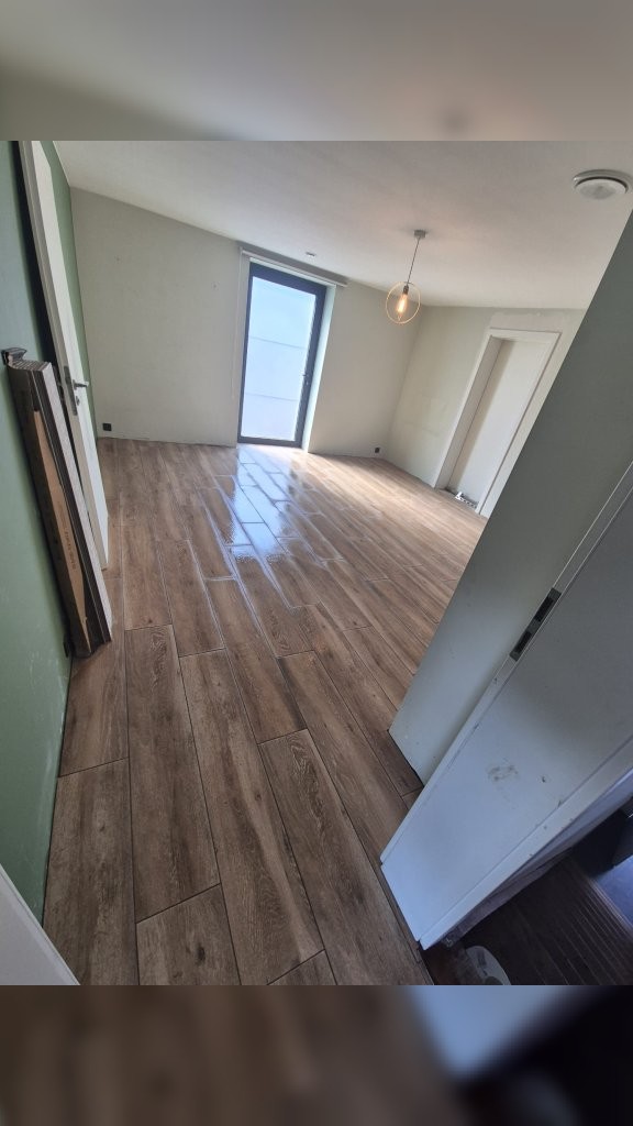 Après - Rénovation de chambres et hall de nuit à Retinne