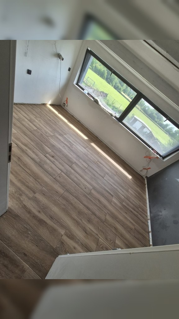 Après - Rénovation de chambres et hall de nuit à Retinne